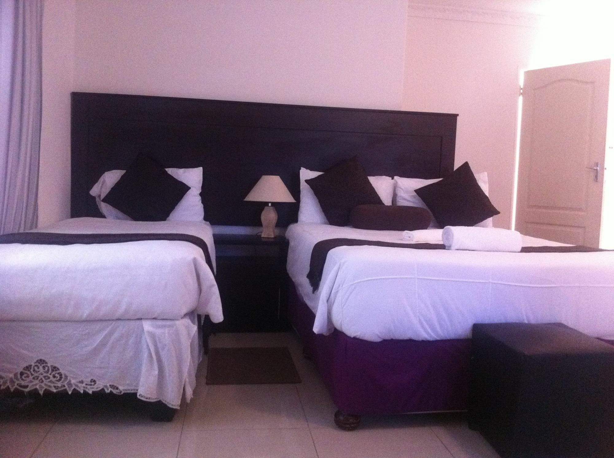 Upper Room Guest House Francistown Ngoại thất bức ảnh